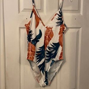Leaf print body suit